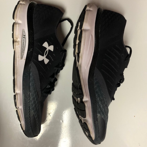 Tennis Shoes - Picture 2 of 5